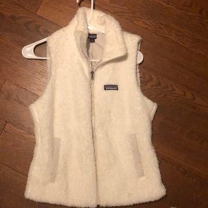 Patagonia White/Off-white Furry Vest!!
